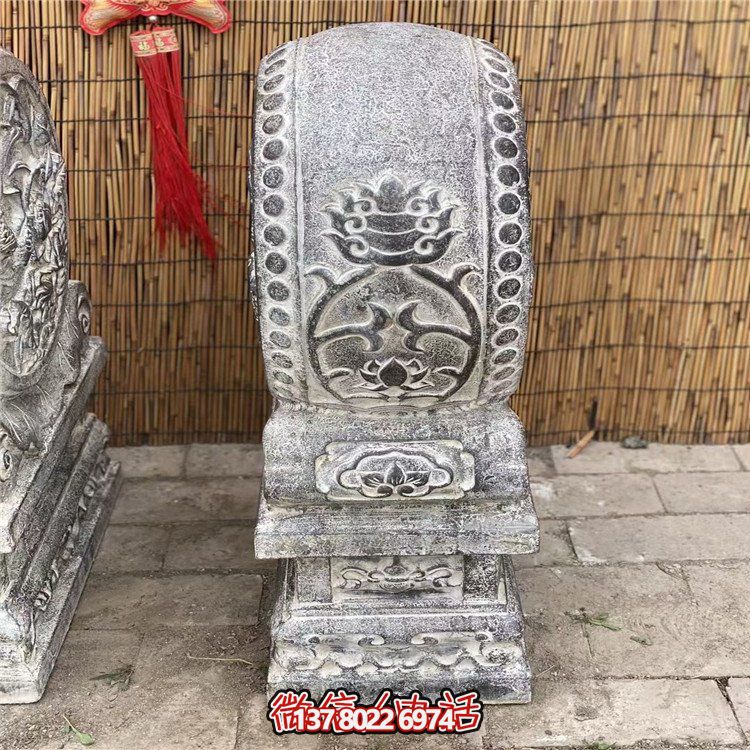 青石石雕抱鼓，點綴園林之美